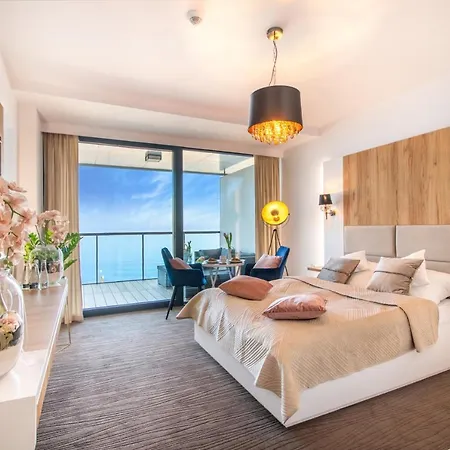 North Apartments, Sunsetview 507 아파트 코워브제크